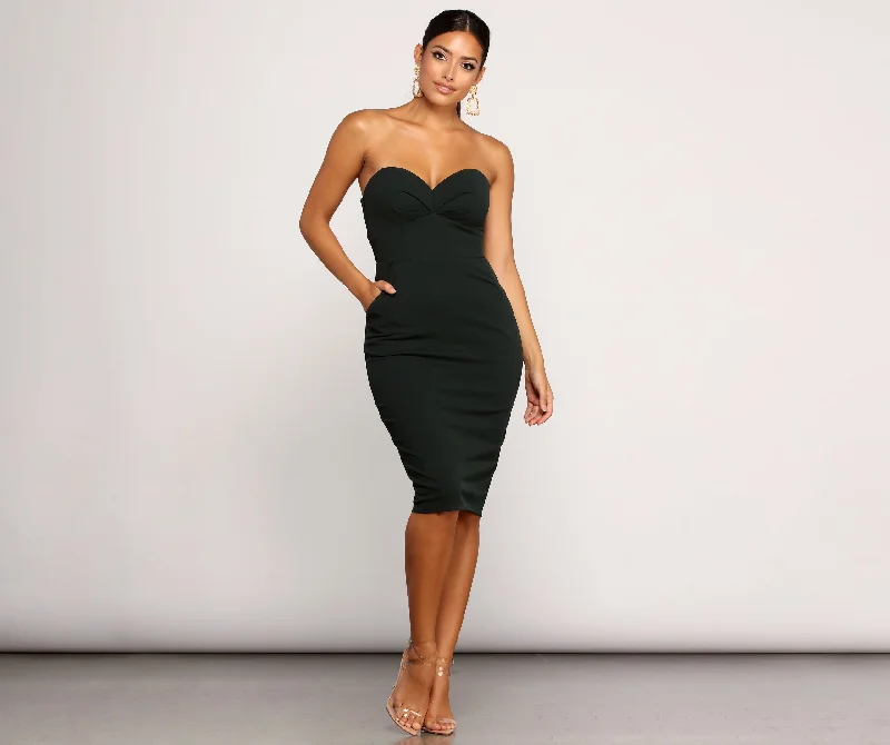Shop the Hottest Deals!Susan Formal Sleeveless Midi Dress